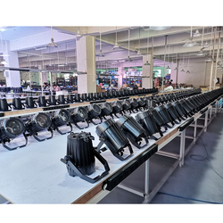 Outdoor 3x40W LED RGBW Zoom Light Par