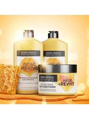 John Frieda Rehab&Revive Шампунь для очищения и восстановления очень поврежденных волос с медом 250 мл