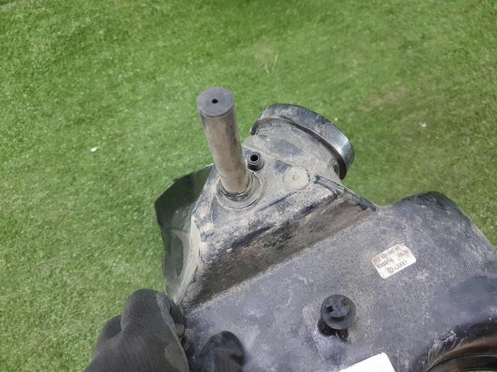 Корпус воздушного фильтра Audi A4 4 B8 (2007-2015)