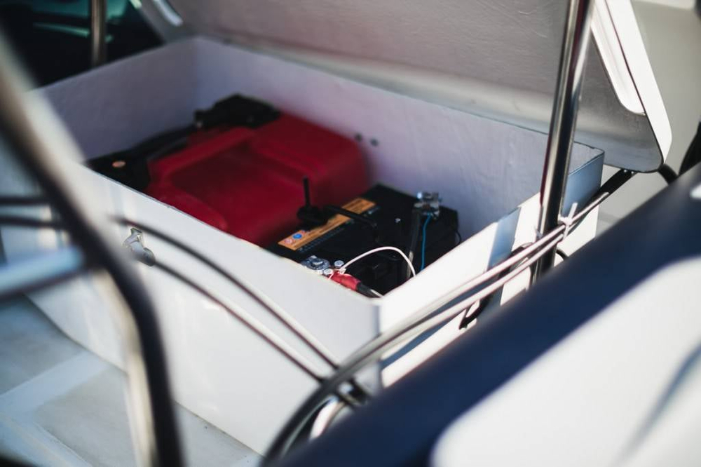 Лодка РИБ STORMLINE EXTRA 400