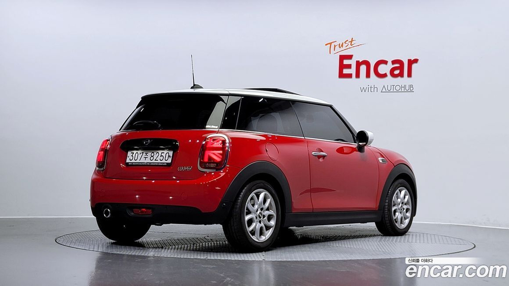 Mini Cooper HIGH (10.2020)