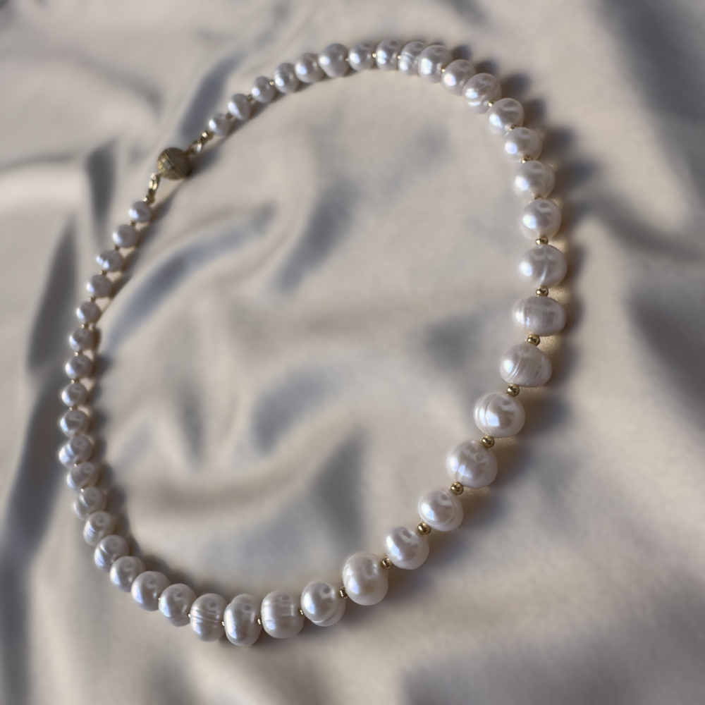 Колье «Белый Шёлк» — с речным жемчугом