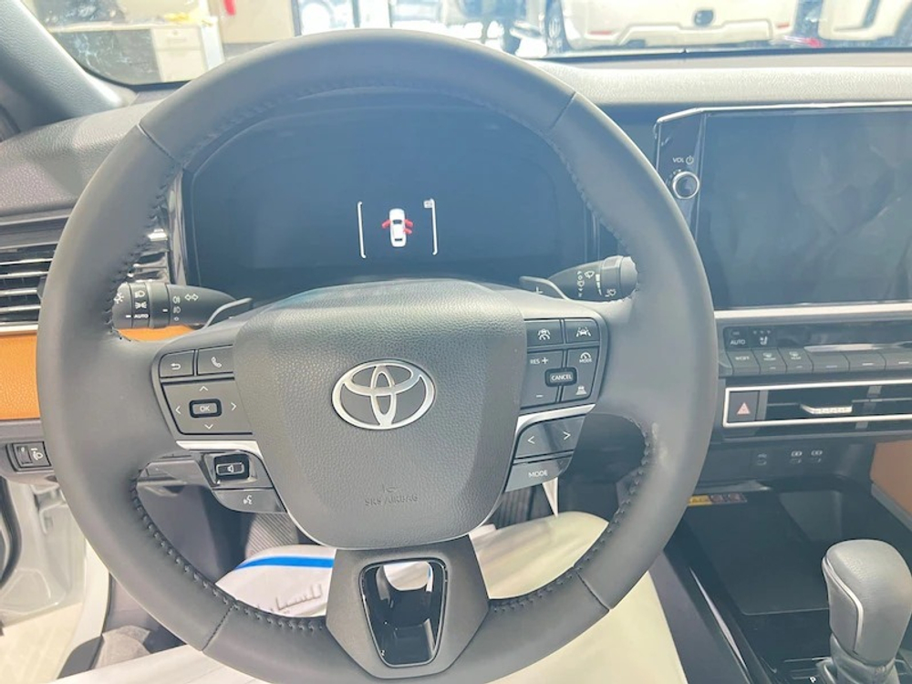 Помощь в покупке под ключ TOYOTA CAMRY 2.5L GRAND 2025YM