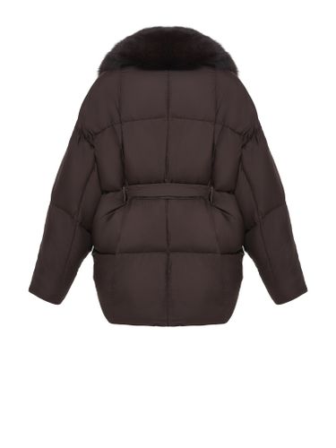 Пуховик летучая мышь шоколадного цвета с мехом