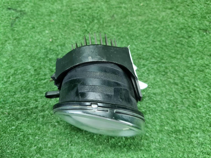 ПТФ правая Toyota Land Cruiser Prado 150 (17-н.в.)