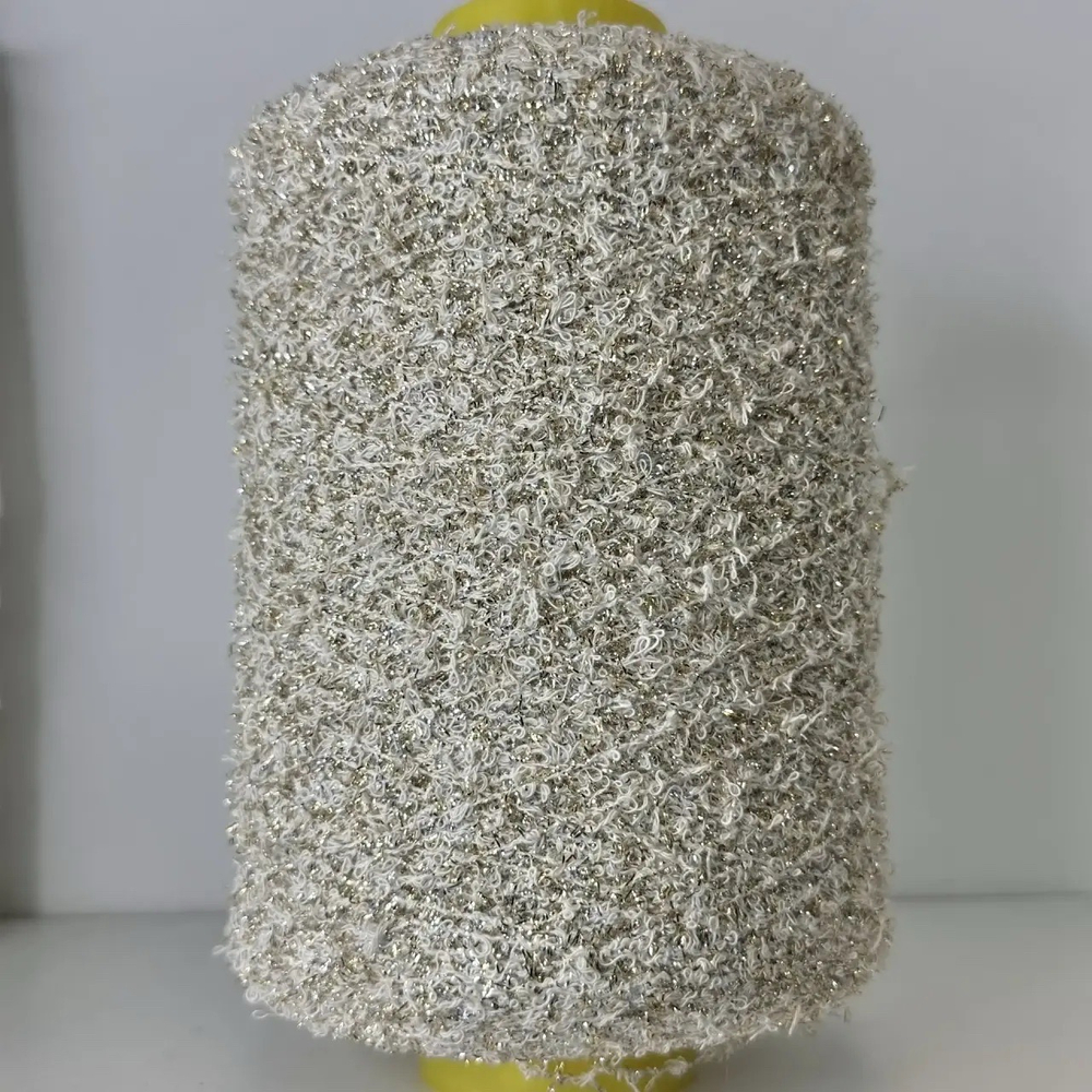 ZOOM LAME - Filcompany; 70% хлопок, 20% п/а, 10% люрекс; 300м/100гр; букле; col. 2, цвет: светло-бежевый, золотой люрекс; S