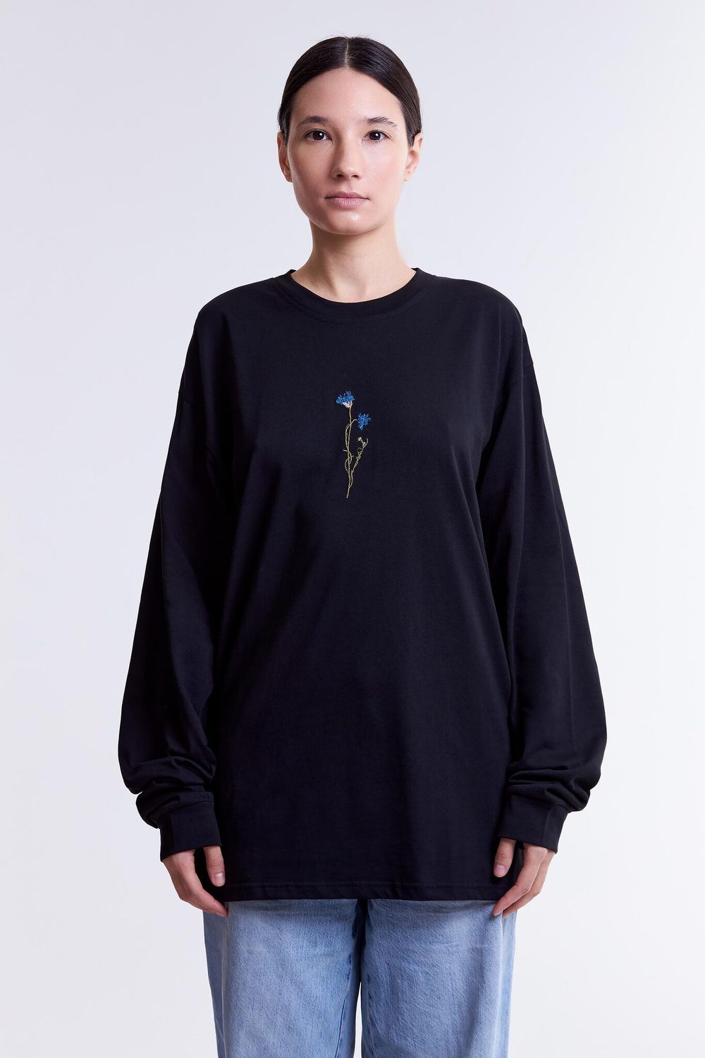 Лонгслив Гербарий Василек Черный