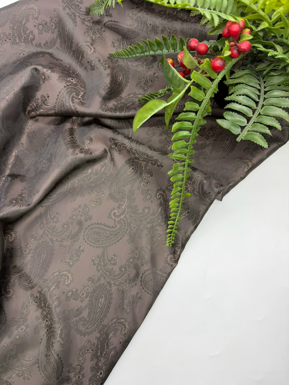 Подкладочная ткань огурцы шоколад