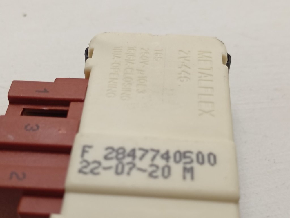 MVE69512ZAW кт44 Устройство блокировки люки для стиральной машины Beko 2847740500 б/у