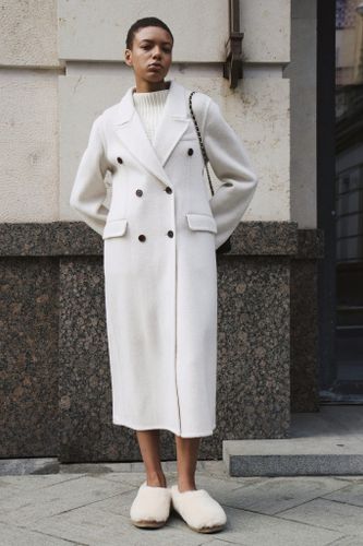 Молочное пальто Сoline