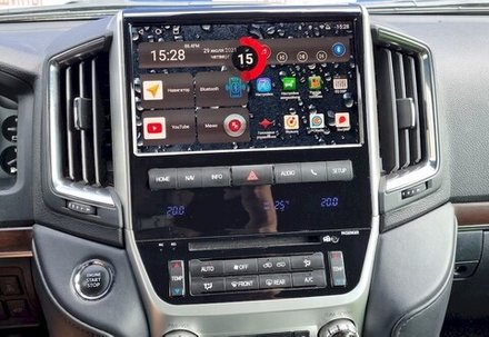Магнитола для Toyota Land Cruiser 200 2016-2021 (без отдельного экрана климата) - Redpower 75201L Android 10, ТОП процессор, 6Гб+128Гб, CarPlay, SIM-слот