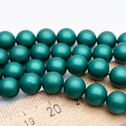 "Майорка" с эффектом сатин, цвет изумрудный, диаметр около 8,2 мм, цена за 12 шт (1/4 нити)