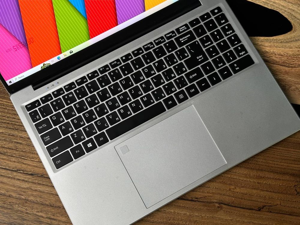 16" Ноутбук HIPER Workbook XU160 (2560x1600, Intel Celeron N5095, RAM 12ГБ,SSD 256ГБ, Intel UHD Graphics , Win 10Pro)