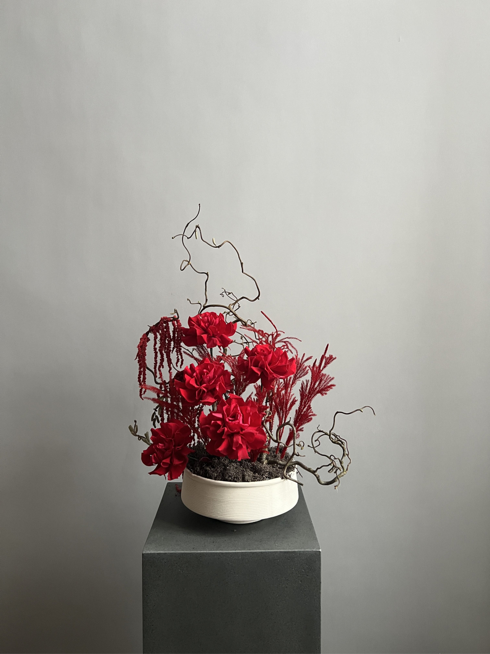 Композиция в кашпо Эмбелия