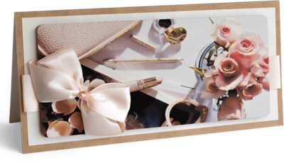 Открытка без надписи Женская