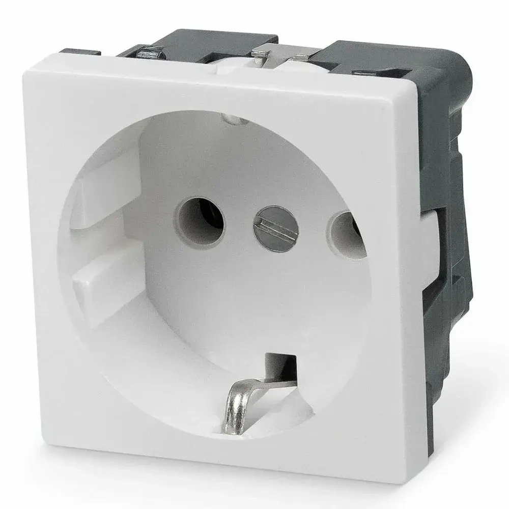 Legrand Mosaic Розетка с заземлением