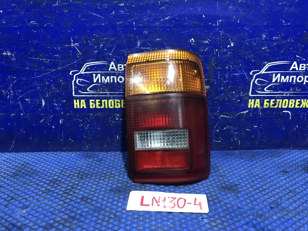 Стоп правый TOYOTA HILUX SURF 1992