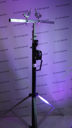 Адаптер для крепления фермовых конструкций на стойки