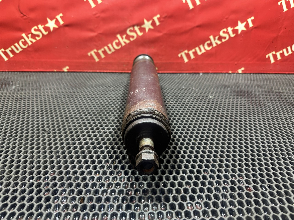 Амортизатор передний