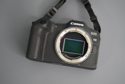 Canon EOS R8