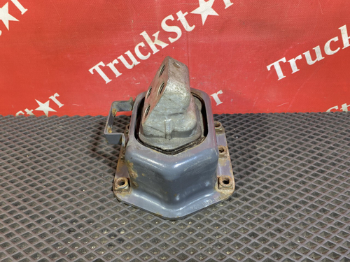 Подушка двигателя задняя