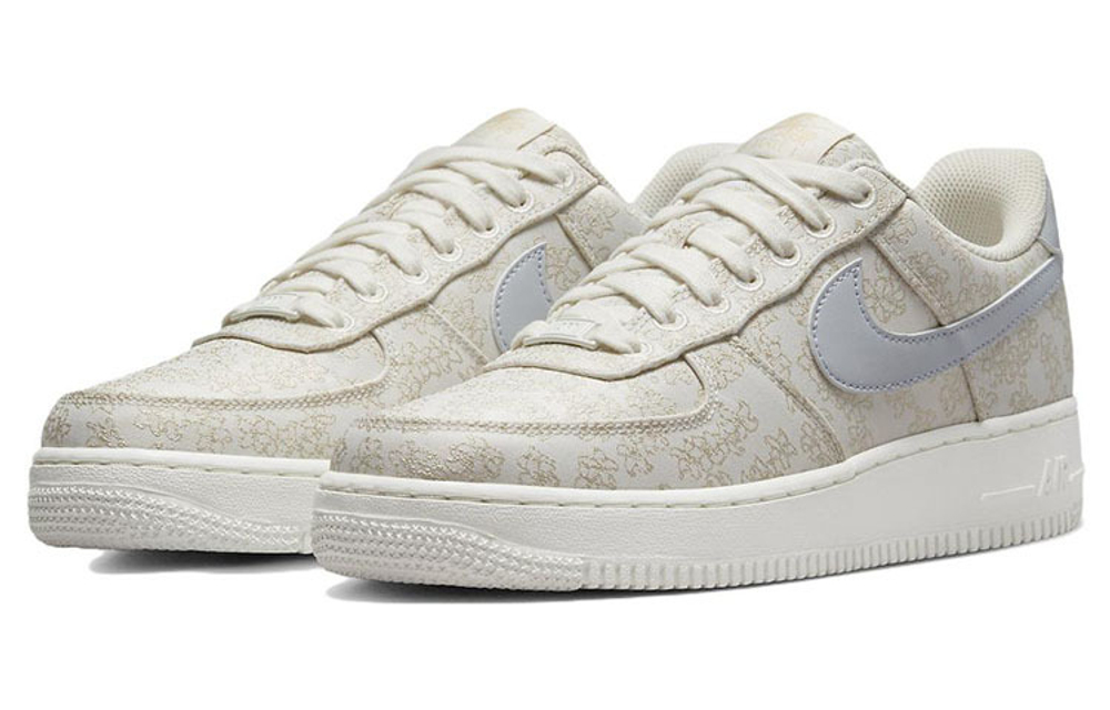Кроссовки Nike Air Force 1 Low (Женская размерная сетка)
