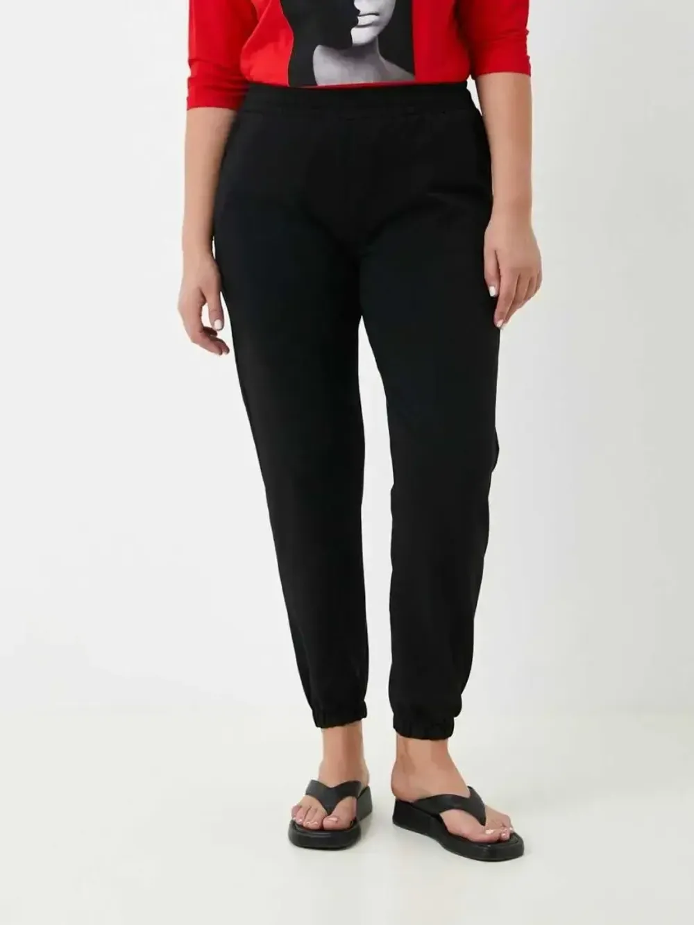 Спортивные брюки