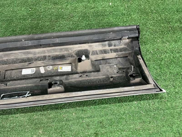 Накладка двери передняя левая Audi Q7 2 (2015-н.в.)