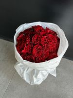 Букет из красной одноголовой розы 25 шт