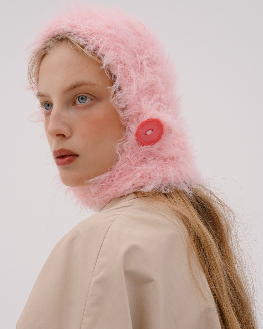 Вязаный чепчик Королева розового