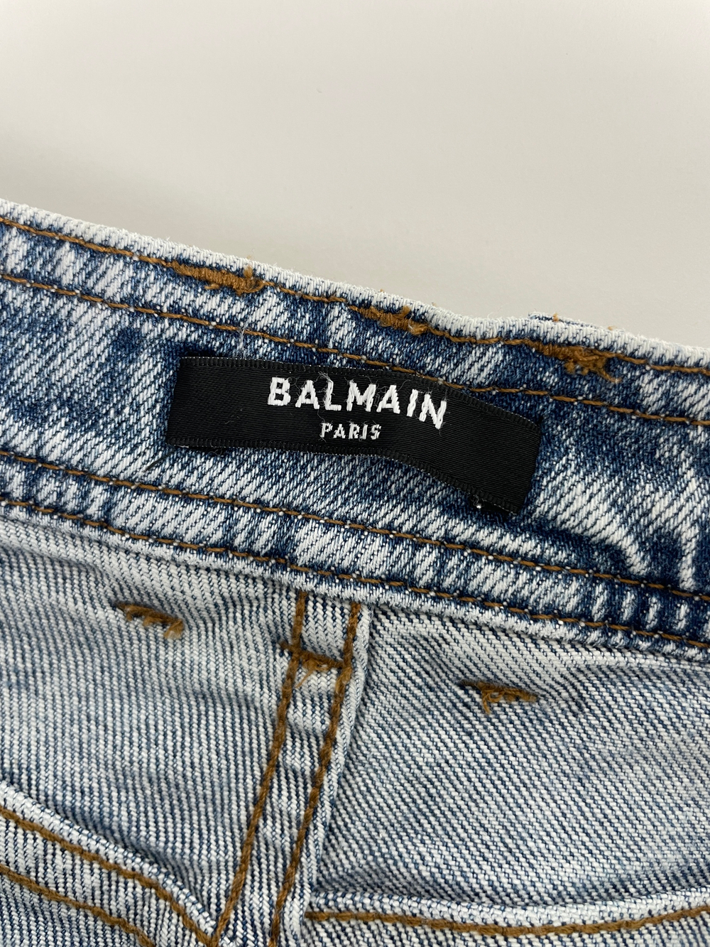 Шорты Balmain