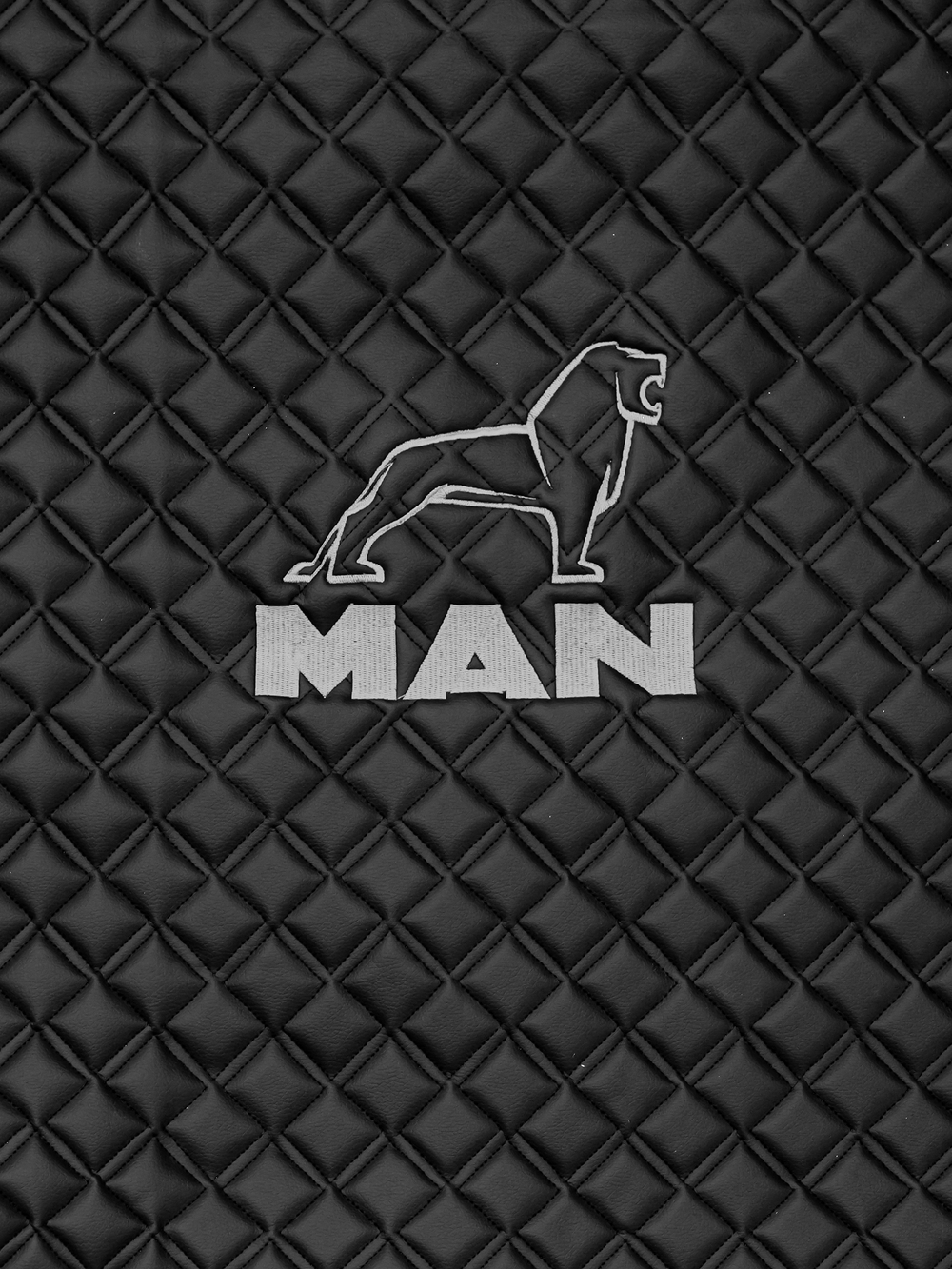 Ковры MAN TGX с 2-мя ящиками (автомат) (экокожа, черный, серый кант, серая вышивка)