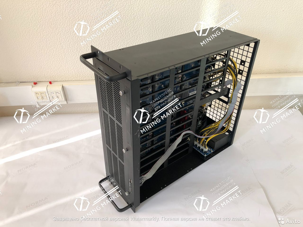 Тушка для майнинга на 32 жестких диска HDD