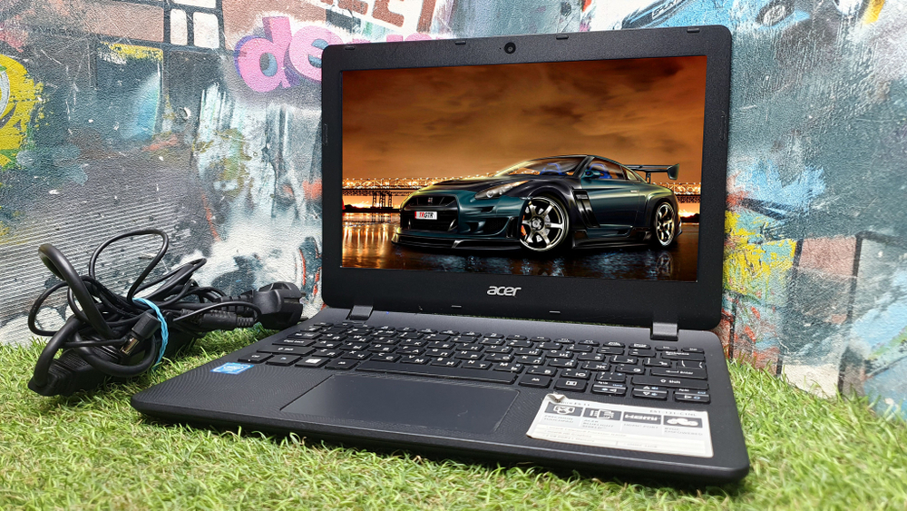 Ноутбук Acer Celeron/2Gb/ASPIRE ES1-131-C1NL/Windows 10