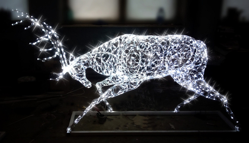 «Бодающийся олень»