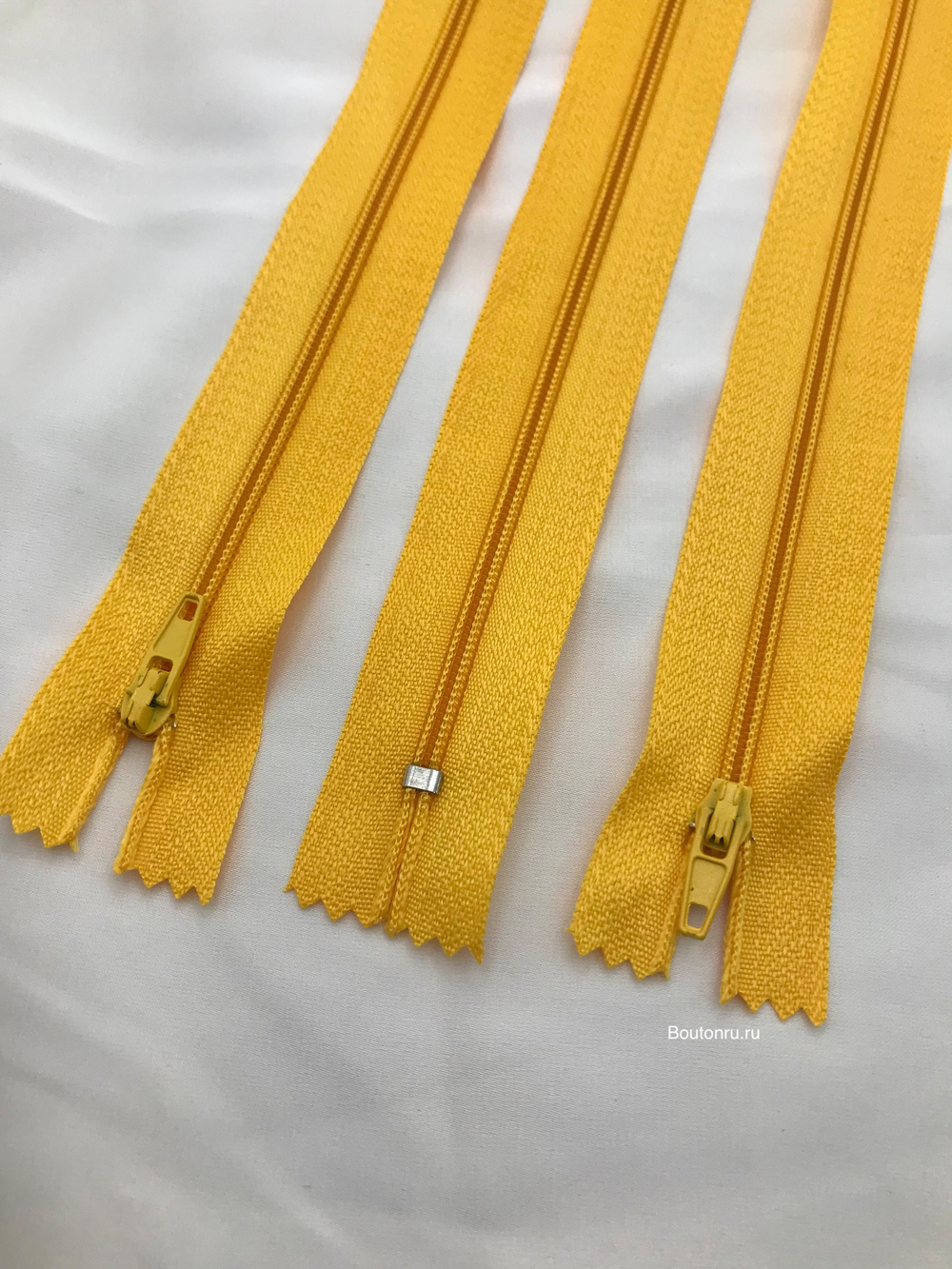 Молния канареечная