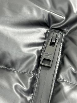 Пуховик Prada