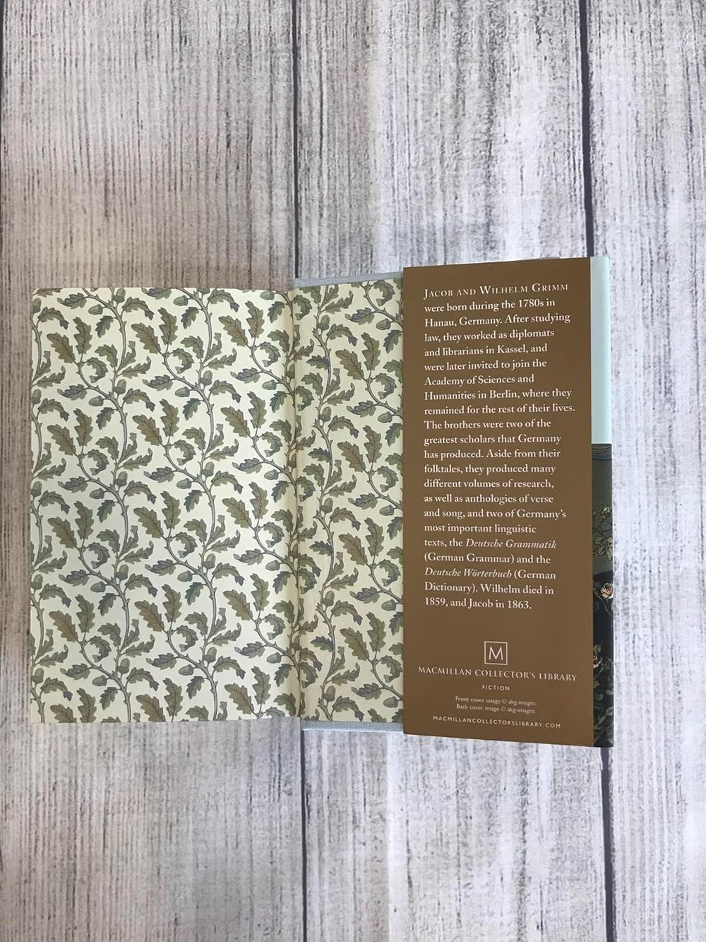 Grimms' Fairy Tales (Macmillan Collector's Library) Hardcover