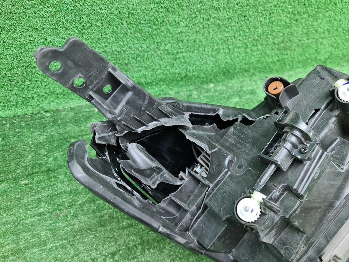 Битая Фара левая Chery Tiggo 7 Pro (2020-н.в.) LED