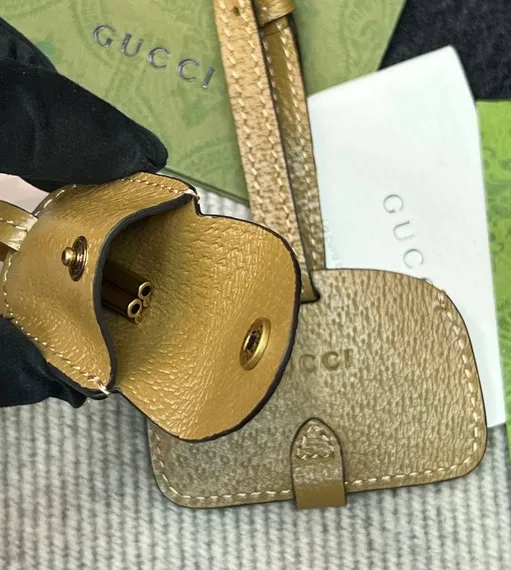 Сумочка женская Gucci Bauletto маленького размера коричневый