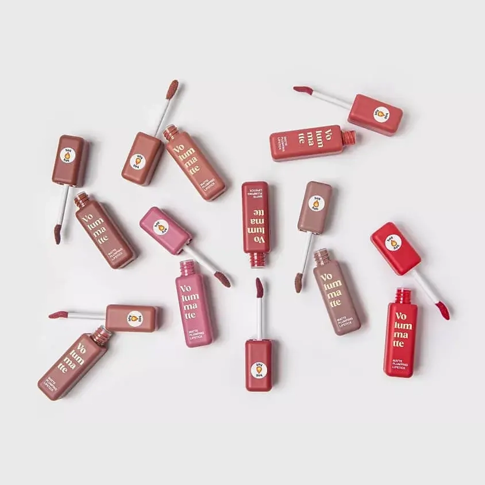 Vivienne Sabo Volummatte Matte Plumping Lipstick Жидкая матовая помада для губ с плампинг-эффектом 04 Персиковый