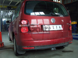 Фаркоп оцинкованный Galia V065A для Volkswagen Touran 2002-2015(паспорт и сертификат в комплекте)(без электрики)