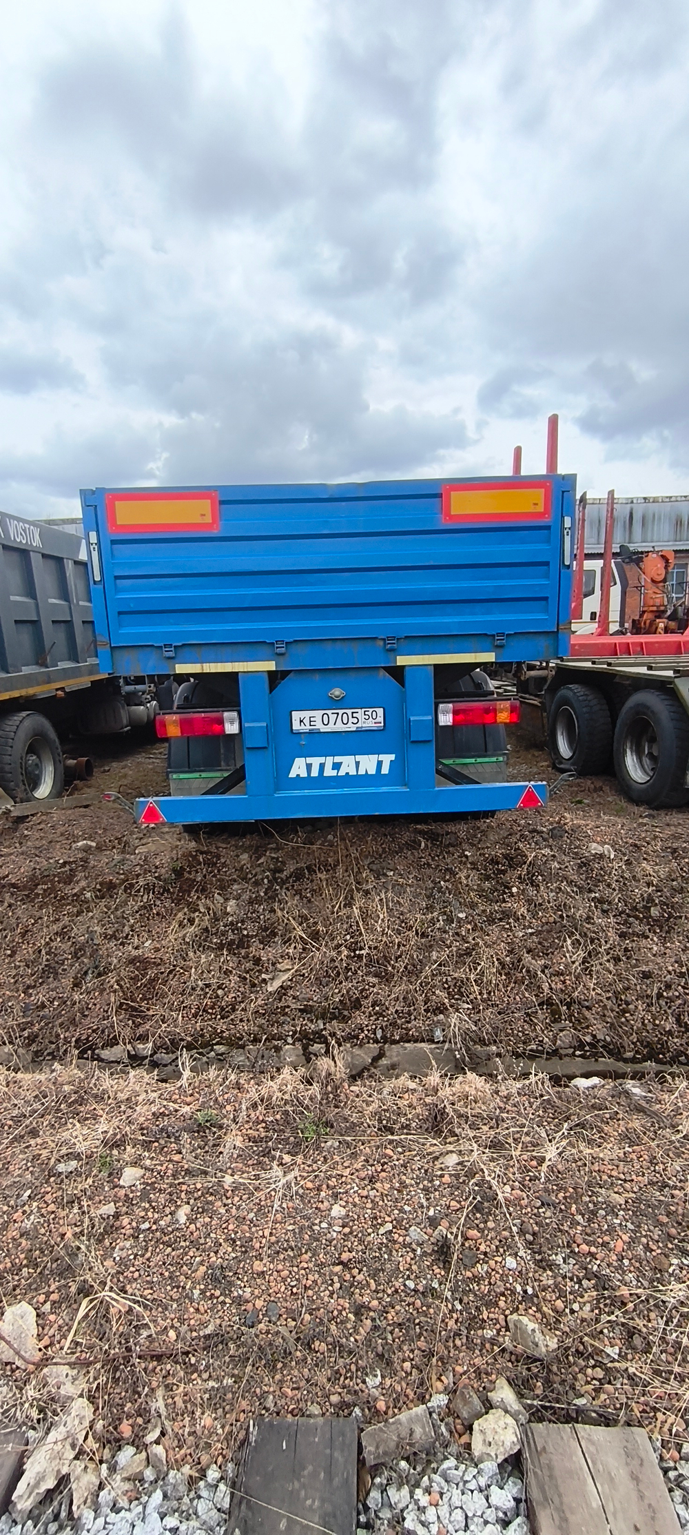 Atlant SWT* Полуприцеп контейнеровоз 3 оси SWT1250