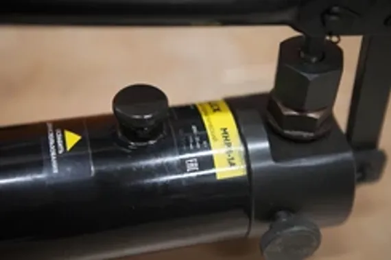 Ленточнопильный станок с гидрозагрузкой Stalex BS-128 HDR