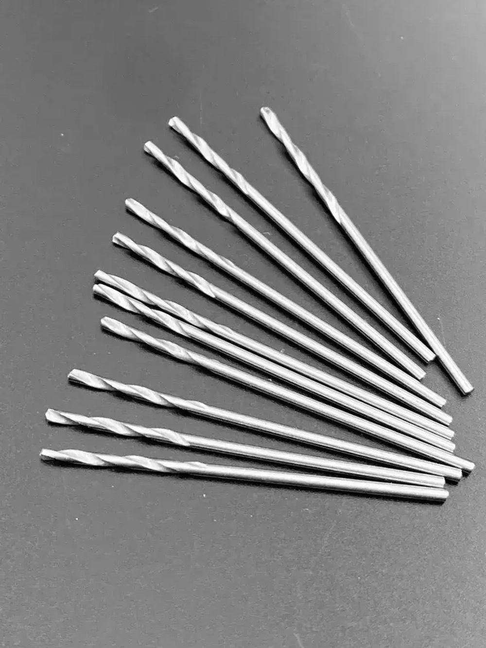 10 штук !!! сверло по металлу 1,2 мм , быстрорежущая сталь (HSS) с цилиндрическим хвостовиком