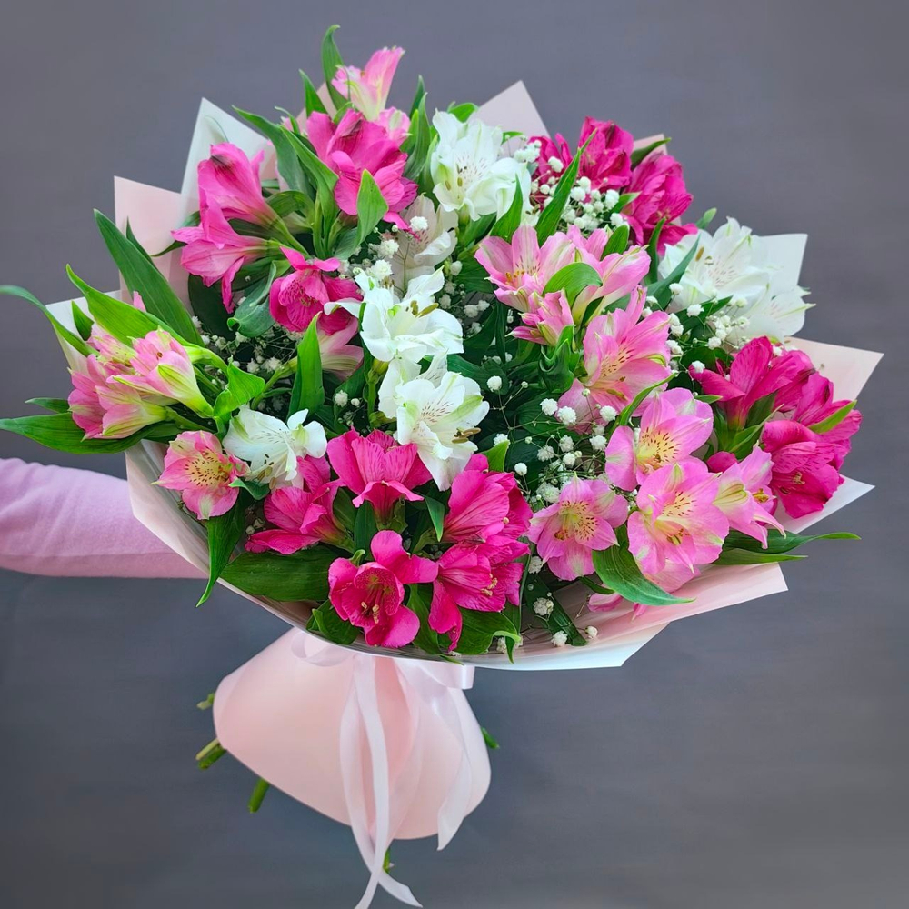 Букет из 11 альстромерий