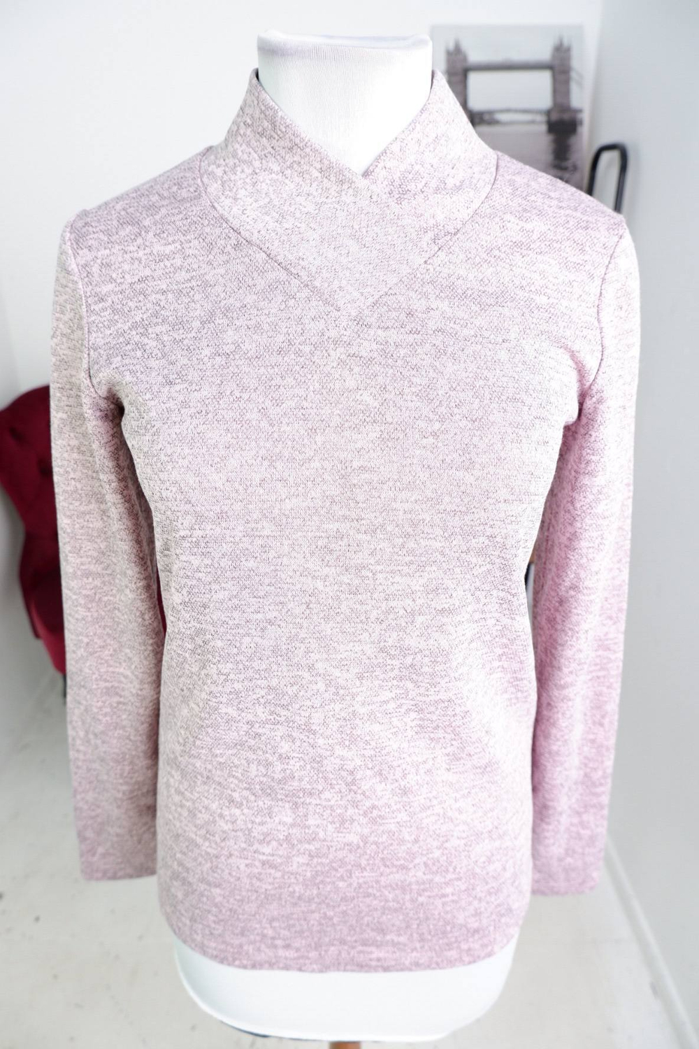 Джемпер LT Collection приятного оттенка, визуально на 46 размер, новый