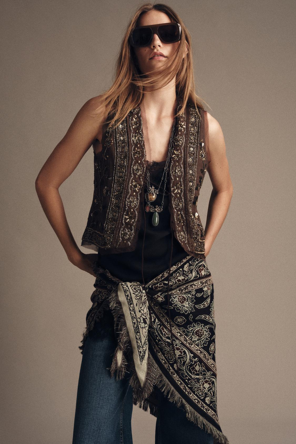 ZARA ЖИЛЕТ С ВЫШИВКОЙ И БУСИНАМИ — ZW COLLECTION, ШОКОЛАДНО-КОРИЧНЕВЫЙ