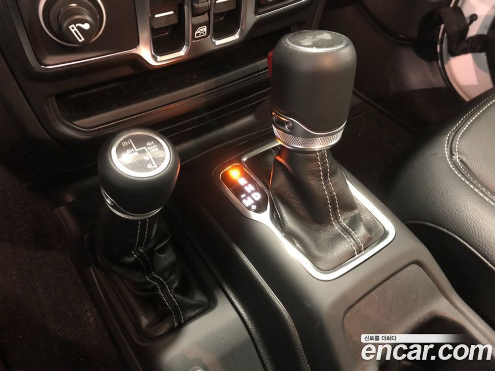 Jeep Wrangler (JL) 2.0 Overland 4 даери 4xe (06.2022)
