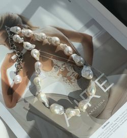 Роскошное колье из барочного жемчуга